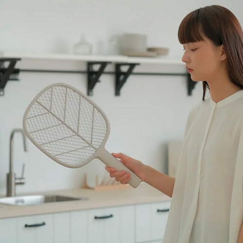 Мухобойка электрическая 2 в 1 Xiaomi SOLOVE Electric Mosquito Swatter P2+ с режимом электрической ловушки