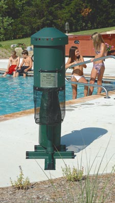Уничтожитель комаров MOSQUITO KILLING SYSTEM защищает Вас и ваших детей от комаров, пока Вы наслаждаетесь отдыхом